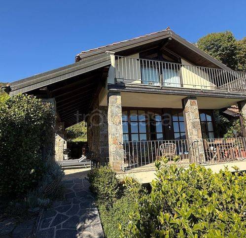 casa indipendente in vendita a Cannero Riviera