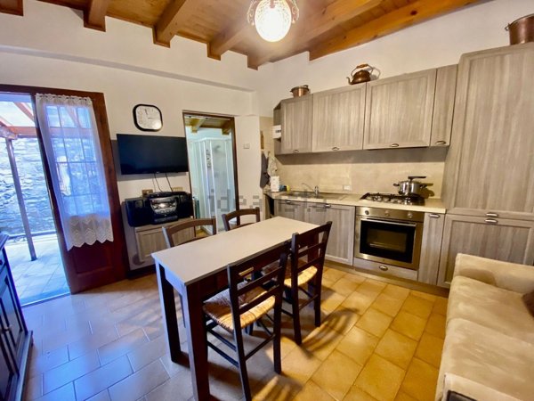 appartamento in vendita a Cannero Riviera in zona Oggiogno