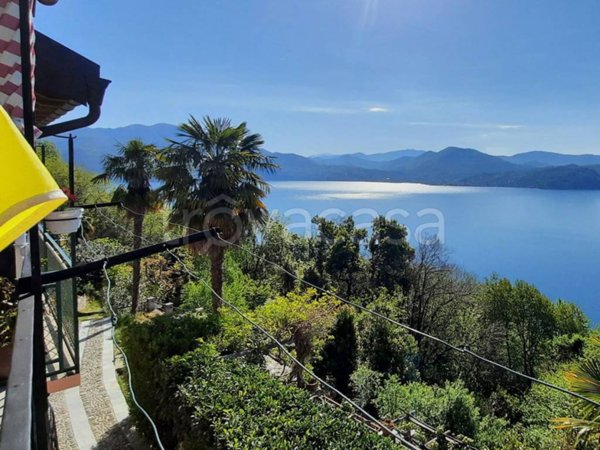 casa indipendente in vendita a Cannero Riviera in zona Donego