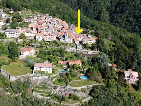 casa indipendente in vendita a Cannero Riviera in zona Oggiogno