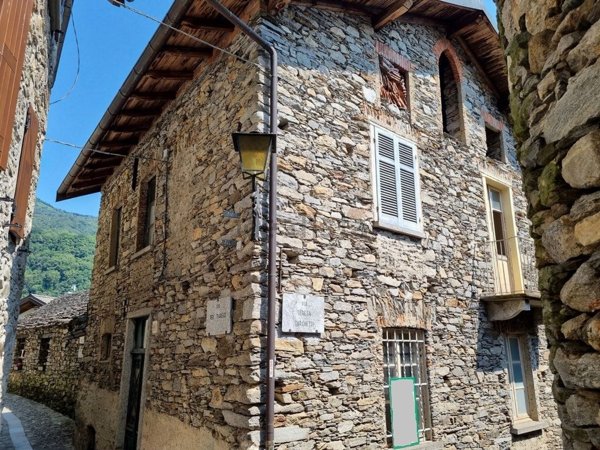 appartamento in vendita a Cannero Riviera in zona Oggiogno