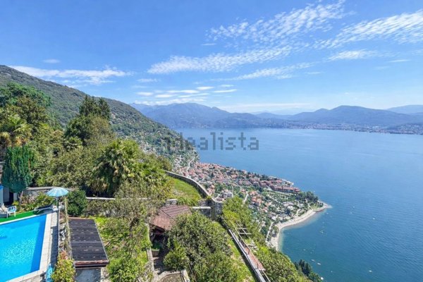 casa indipendente in vendita a Cannero Riviera in zona Oggiogno