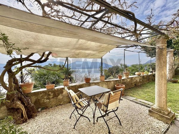 casa indipendente in vendita a Cannero Riviera in zona Donego