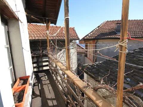 casa indipendente in vendita a Cannero Riviera in zona Oggiogno