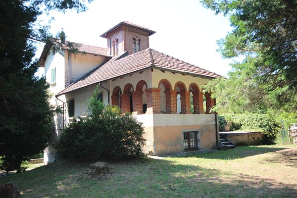 casa indipendente in vendita a Cannero Riviera in zona Cheggio