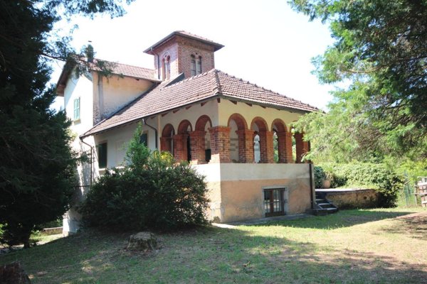 casa indipendente in vendita a Cannero Riviera in zona Cassino