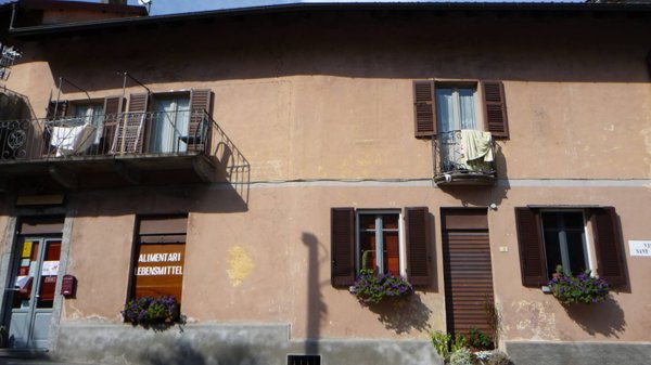 casa indipendente in vendita a Cannobio in zona Traffiume