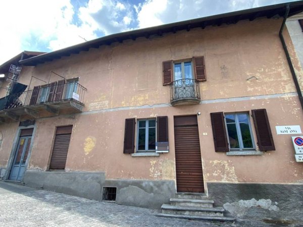 casa indipendente in vendita a Cannobio in zona Traffiume