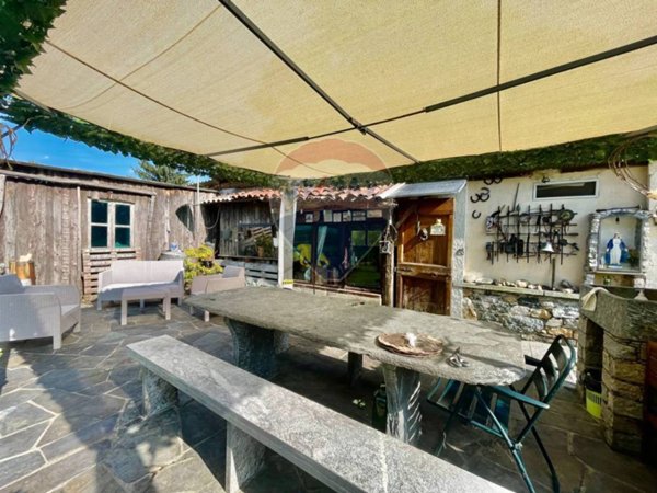 casa indipendente in vendita a Cannobio