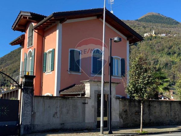 casa indipendente in vendita a Cannobio