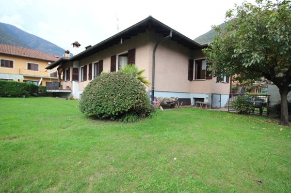casa indipendente in vendita a Cannobio