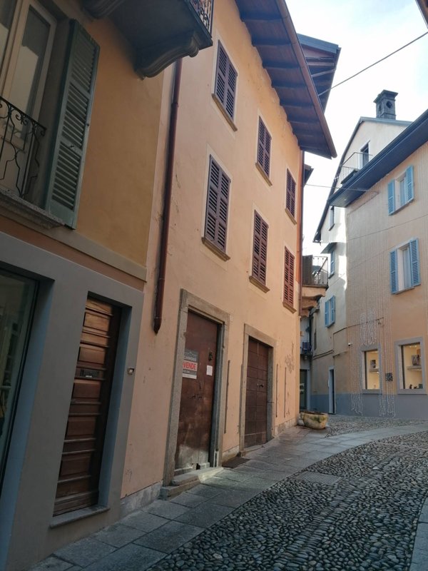 casa indipendente in vendita a Cannobio