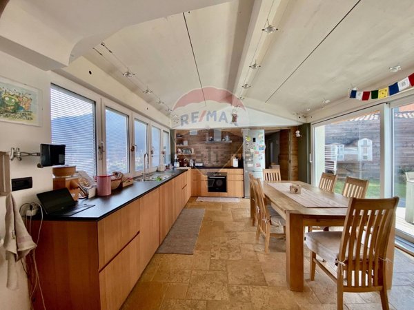 casa indipendente in vendita a Cannobio in zona Traffiume