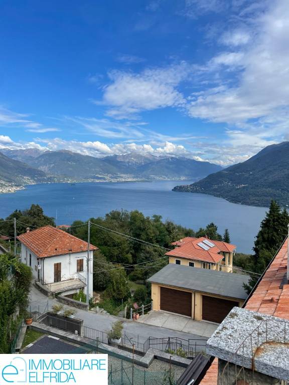 casa indipendente in vendita a Cannobio in zona Sant'Agata