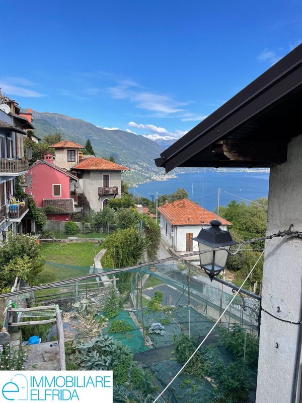 casa indipendente in vendita a Cannobio in zona Sant'Agata