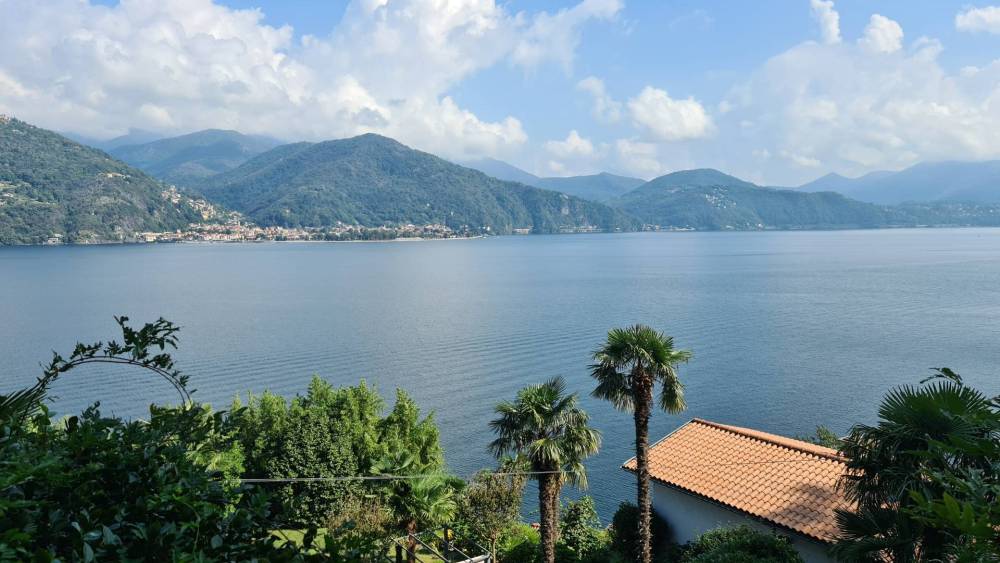 casa indipendente in vendita a Cannobio in zona Carmine Inferiore