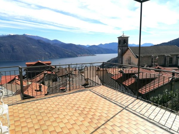 casa indipendente in vendita a Cannobio in zona Sant'Agata