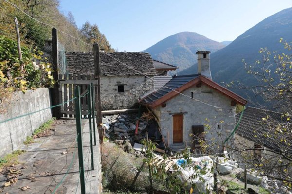 casa indipendente in vendita a Cannobio