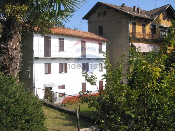 casa indipendente in vendita a Cannobio