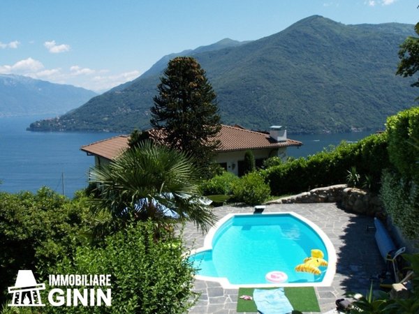 casa indipendente in vendita a Cannobio in zona Campeglio