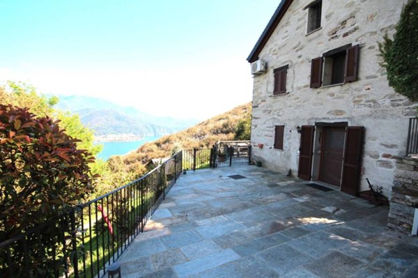 casa indipendente in vendita a Cannobio