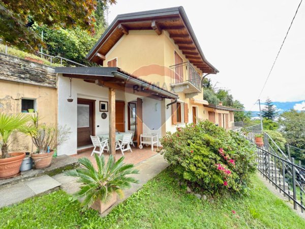 casa indipendente in vendita a Cannobio in zona Piaggio Valmara