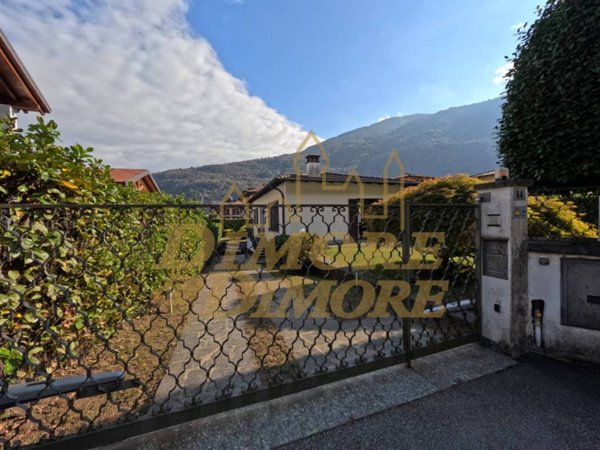 casa indipendente in vendita a Cannobio in zona Traffiume