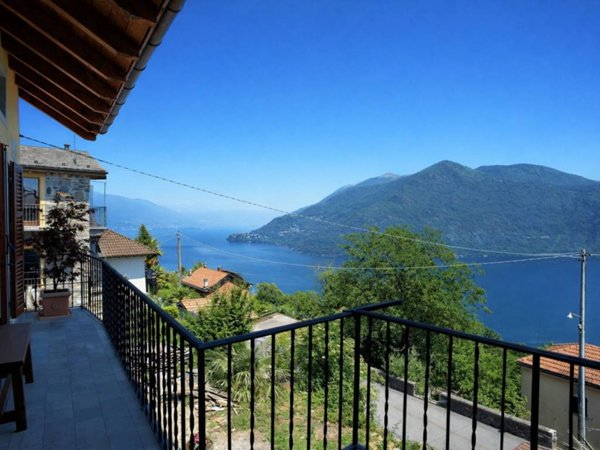 casa indipendente in vendita a Cannobio in zona Sant'Agata