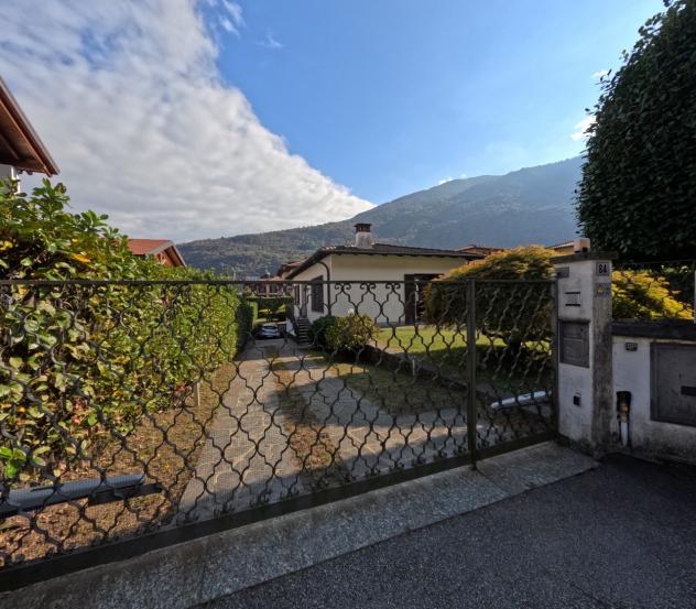 casa indipendente in vendita a Cannobio in zona Traffiume