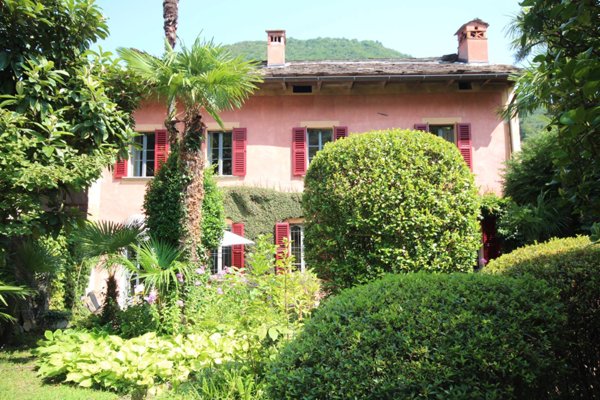 casa indipendente in vendita a Cannobio in zona Traffiume