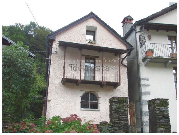 casa indipendente in vendita a Cannobio