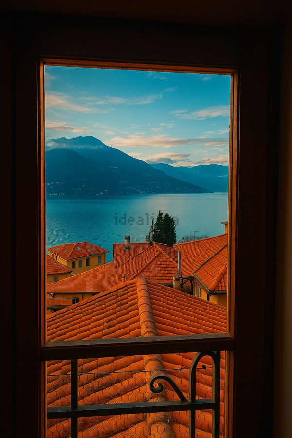 casa indipendente in vendita a Cannobio in zona Sant'Agata