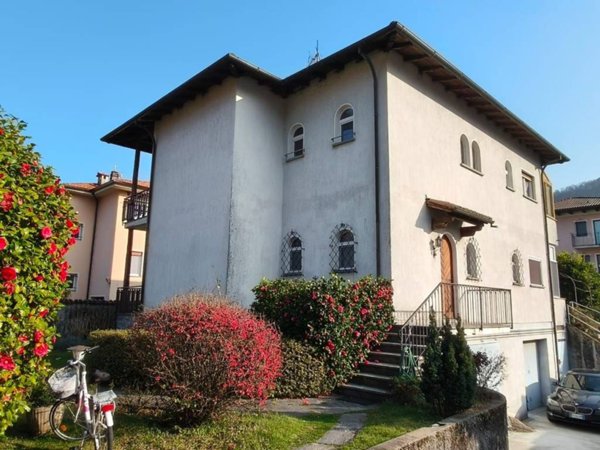 casa indipendente in vendita a Cannobio