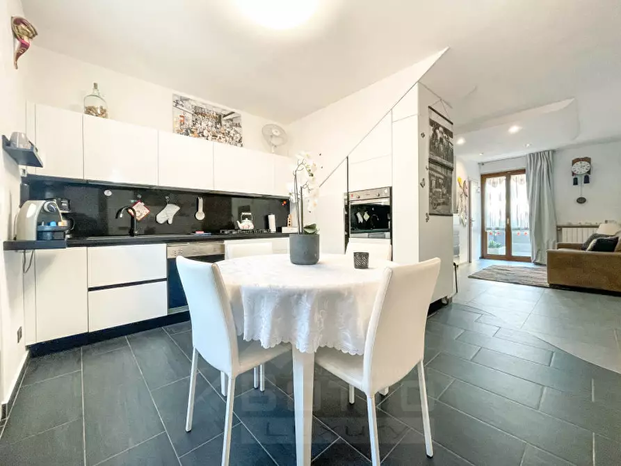 casa indipendente in vendita a Cannobio in zona Sant'Agata