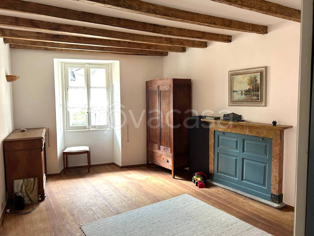 appartamento in vendita a Cannobio in zona Ronco