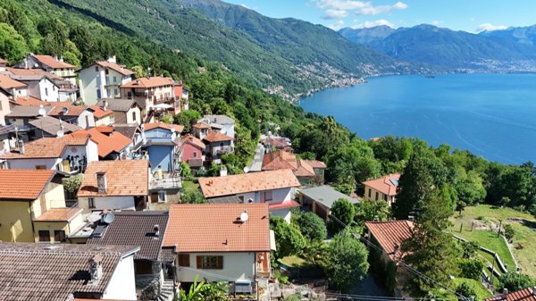 casa indipendente in vendita a Cannobio in zona Sant'Agata