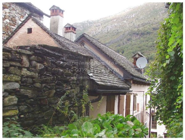 casa indipendente in vendita a Cannobio