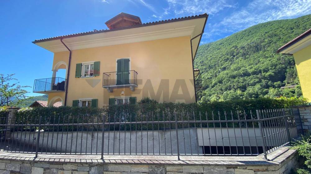 appartamento in vendita a Cannobio in zona Traffiume