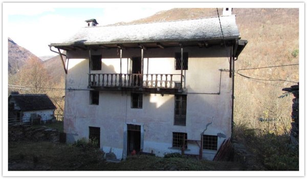 casa indipendente in vendita a Cannobio