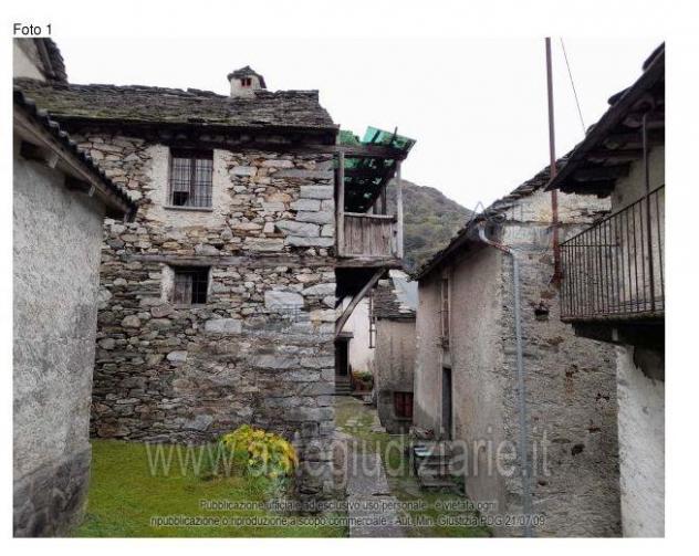 terreno edificabile in vendita a Cannobio in zona Socraggio