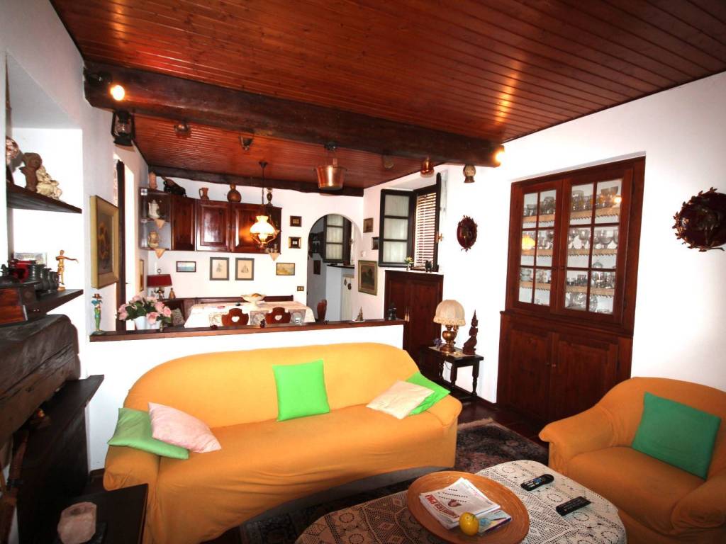 casa indipendente in vendita a Cannobio