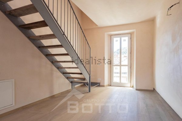 appartamento in vendita a Cannobio in zona Campeglio
