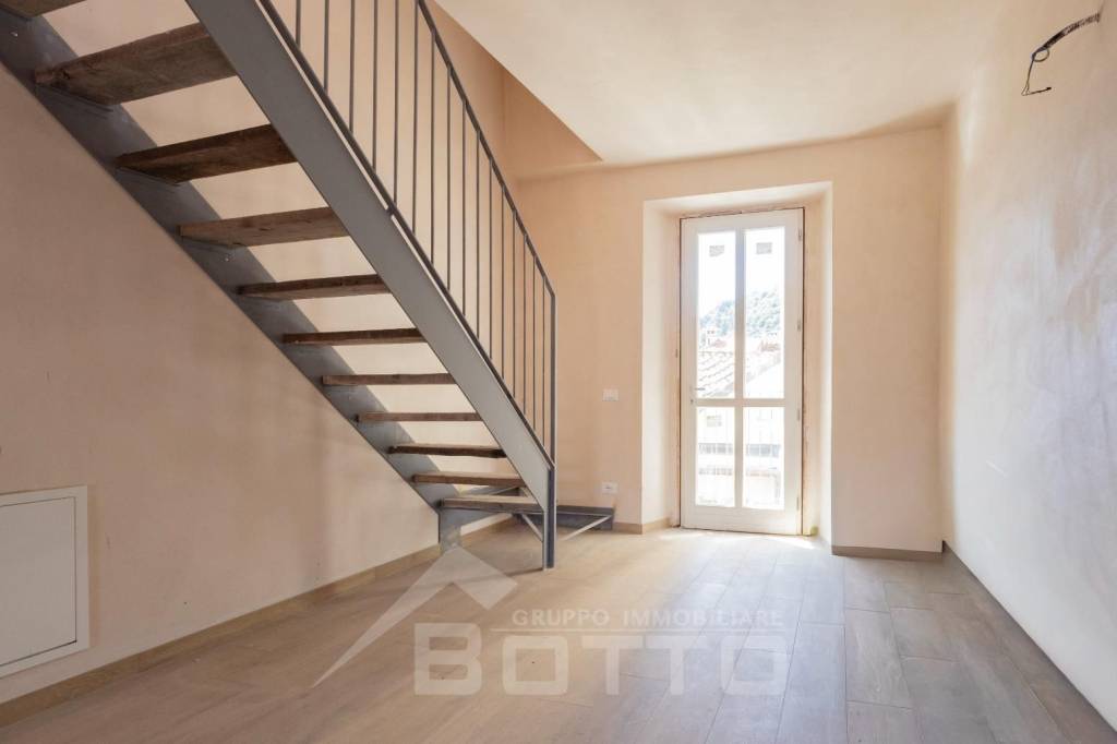 appartamento in vendita a Cannobio in zona Campeglio