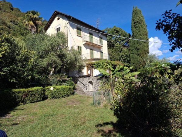 casa indipendente in vendita a Cannobio