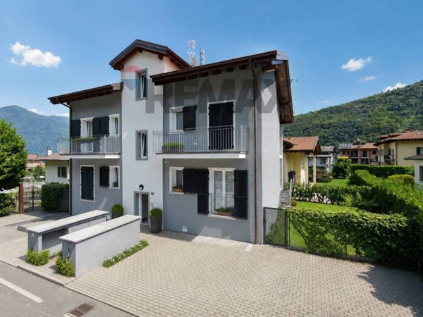 appartamento in vendita a Cannobio in zona Traffiume