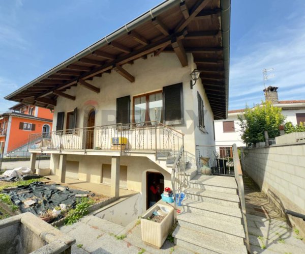 casa indipendente in vendita a Cannobio