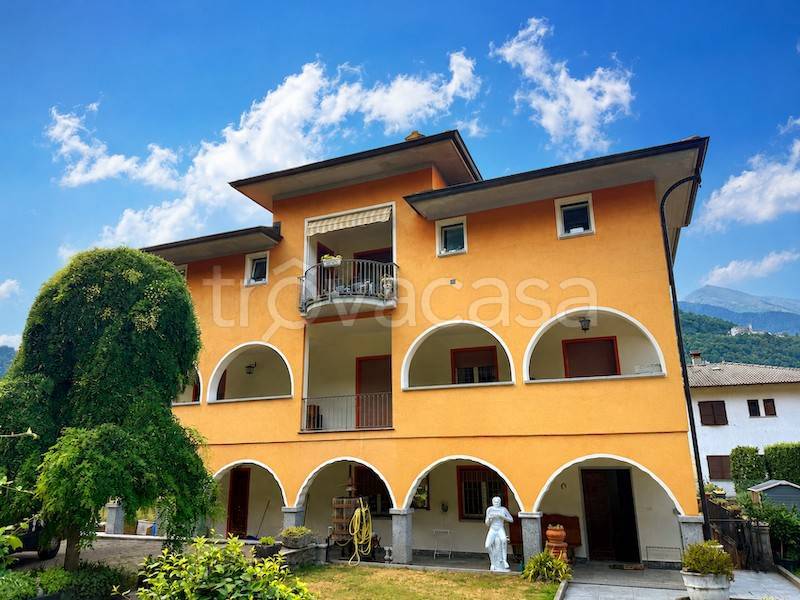 casa indipendente in vendita a Cannobio