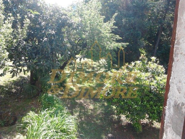 casa indipendente in vendita a Cannobio in zona Traffiume