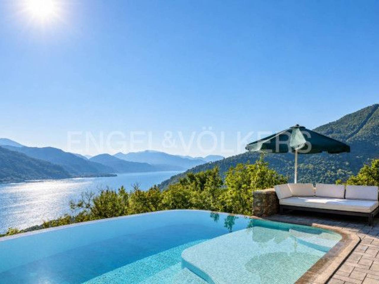 casa indipendente in vendita a Cannobio in zona Sant'Agata
