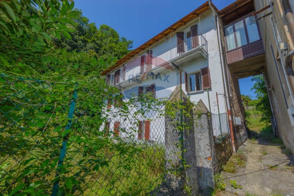 casa indipendente in vendita a Cannobio